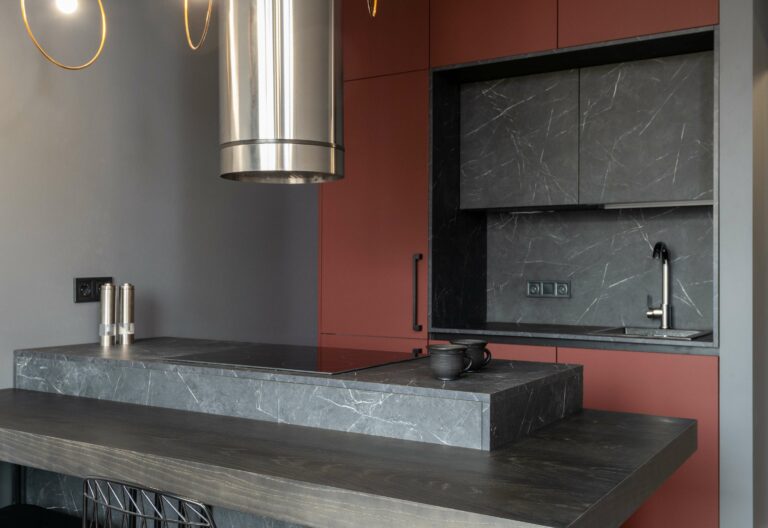 Grey And Maroon Kitchen Style 768x528 